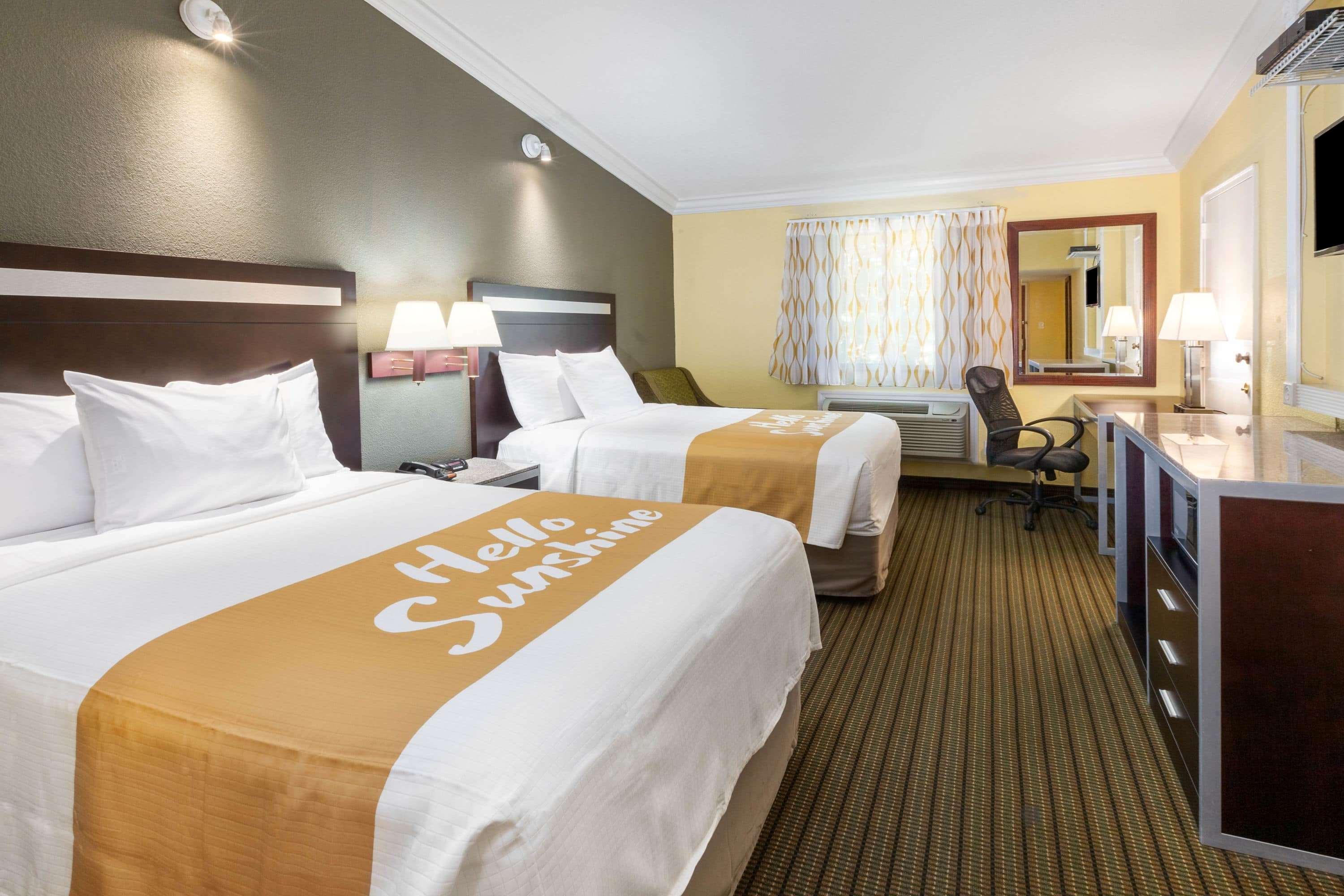 Hotel Days By Wyndham / Spring Valley 2*