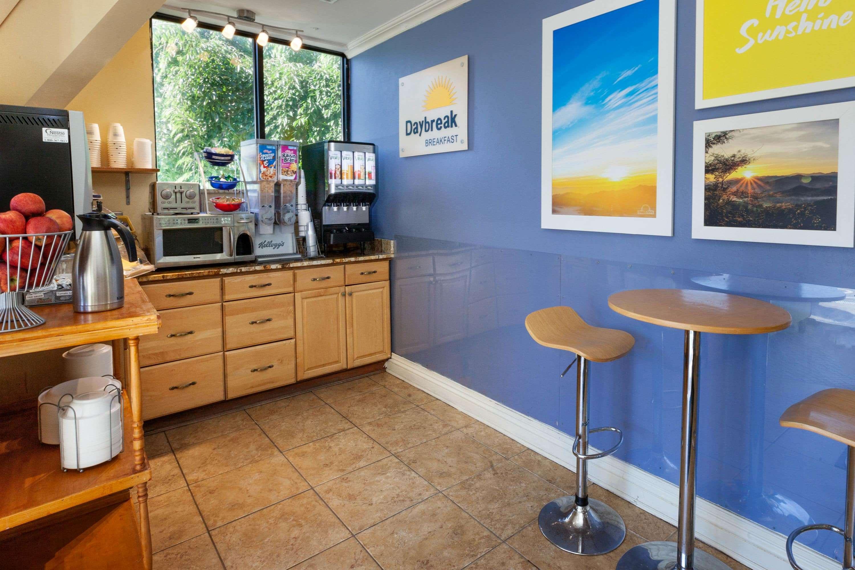 Hotel Days By Wyndham / Spring Valley 2*