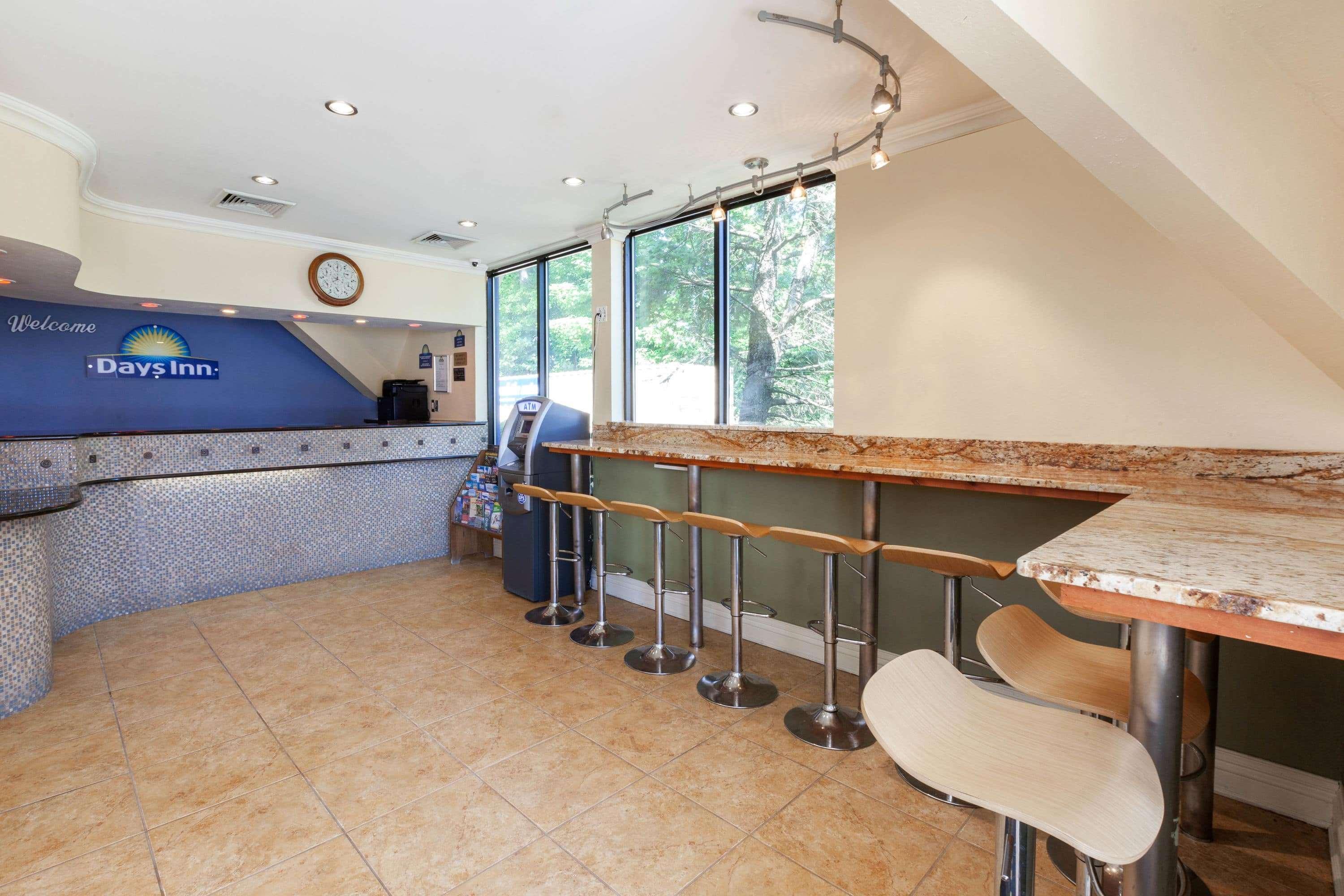 Days By Wyndham / Spring Valley Hotel 2*