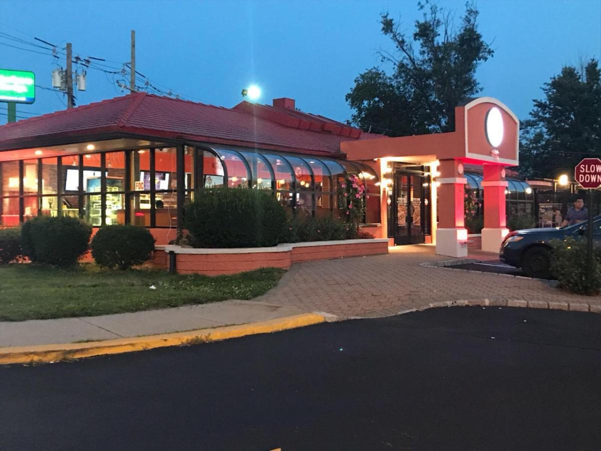 Days By Wyndham / Spring Valley Nanuet